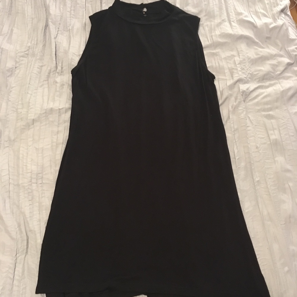 bobeau long black tank w high neckline